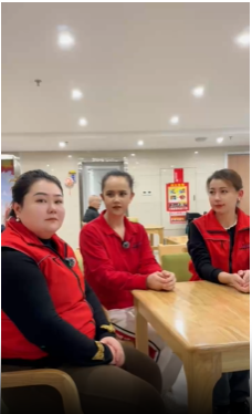 【哈密蕾娜范老年公寓】春节我值班，请家人们放心